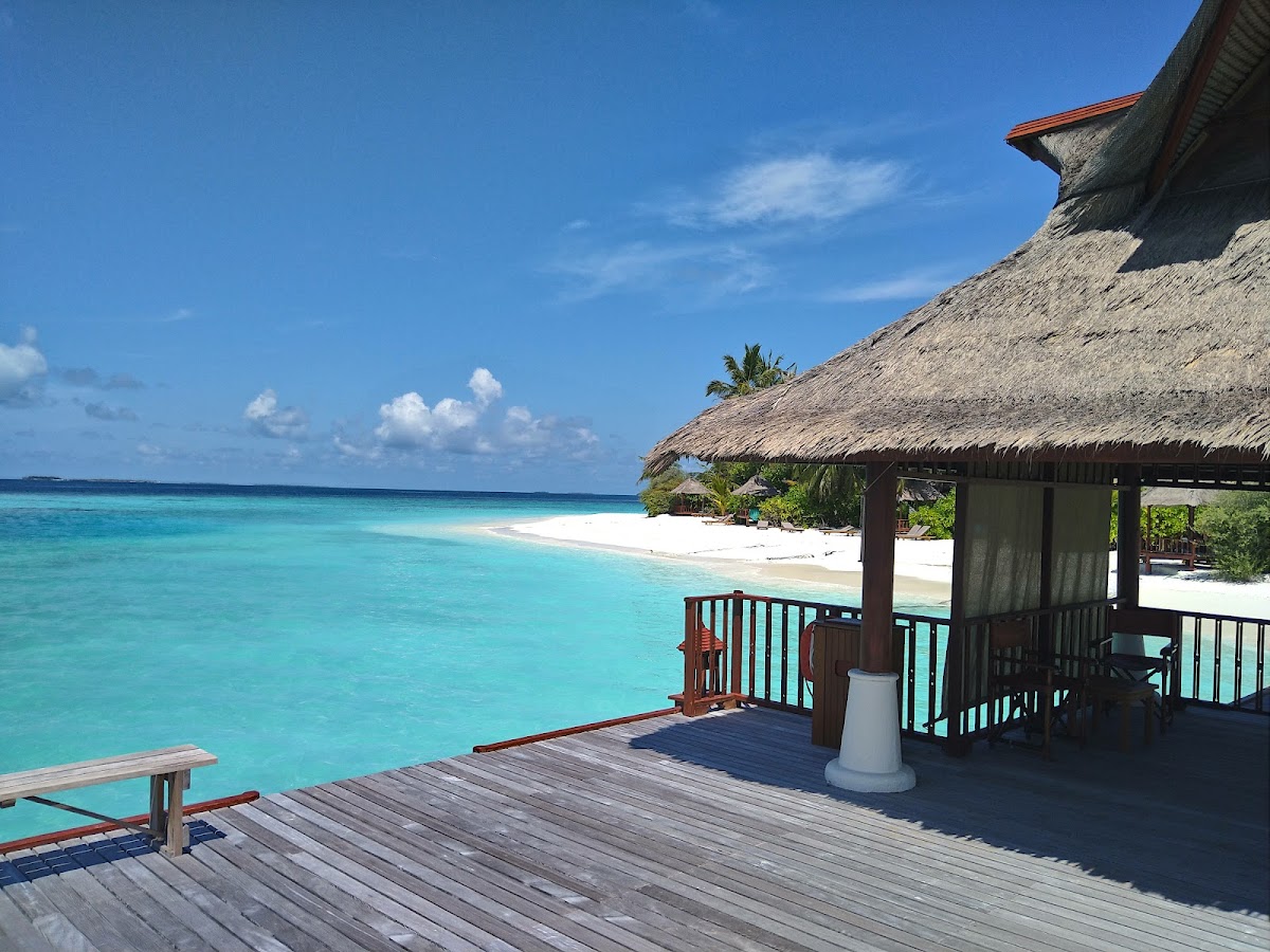Banyan Tree Maldives Vabbinfaru Maldives guide image