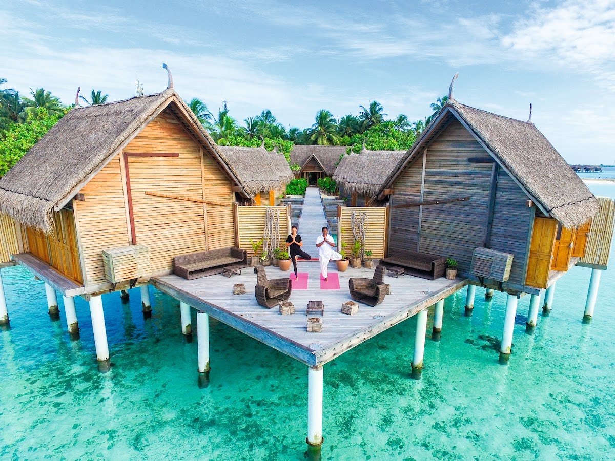 Constance Moofushi Resort Maldives guide image
