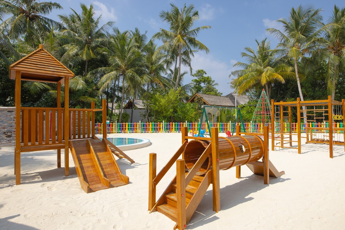 Emerald Faarufushi Resort & Spa Maldives guide image