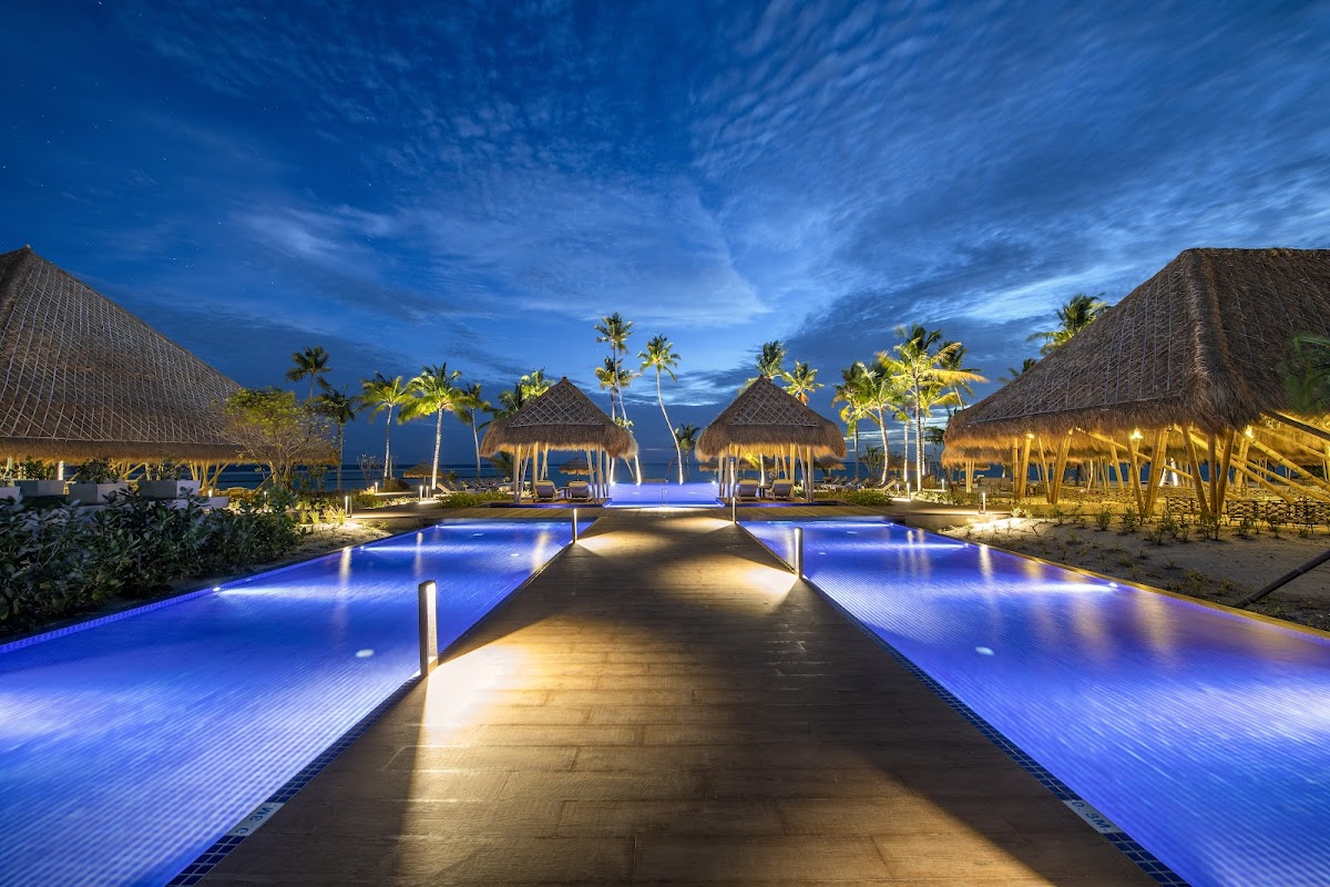 Emerald Maldives Resort & Spa Fasmendhoo Maldives guide image