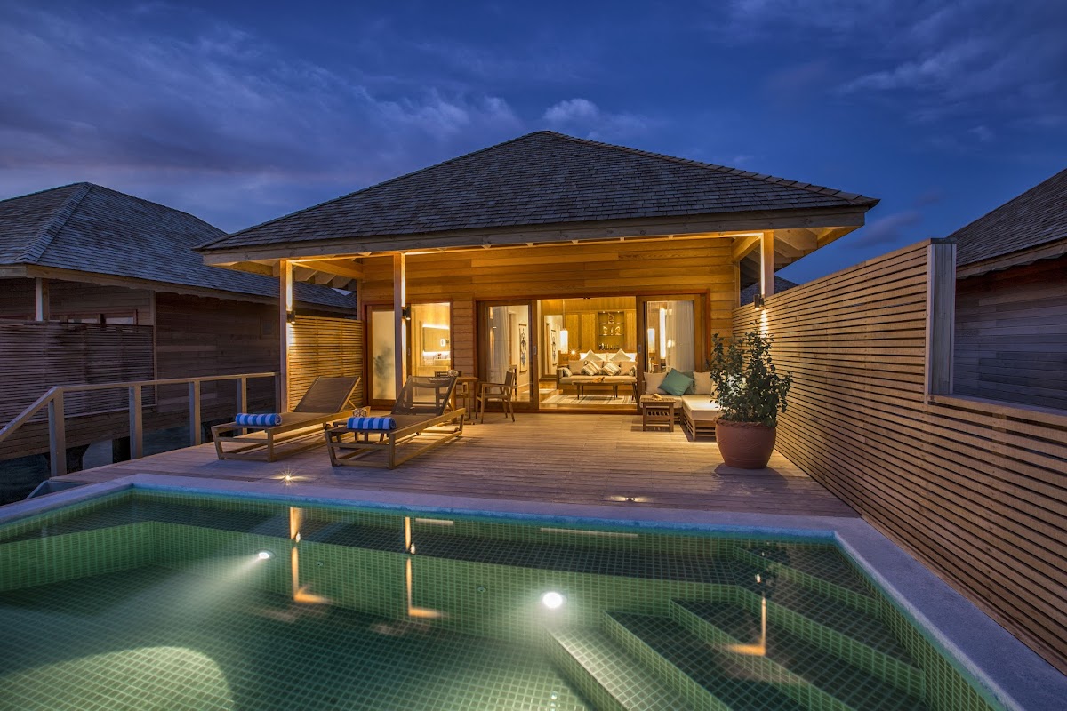 Hurawalhi Island Resort Maldives guide image