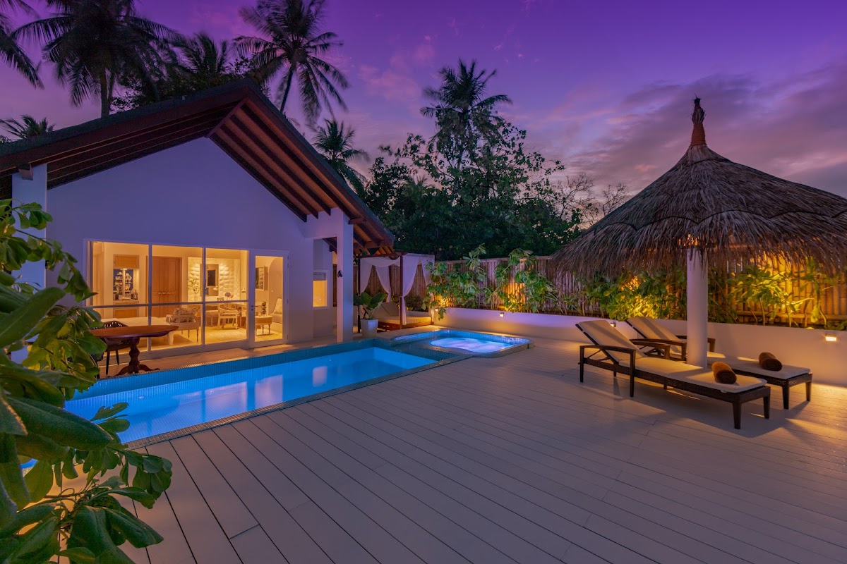 Malahini Kuda Bandos Maldives guide image