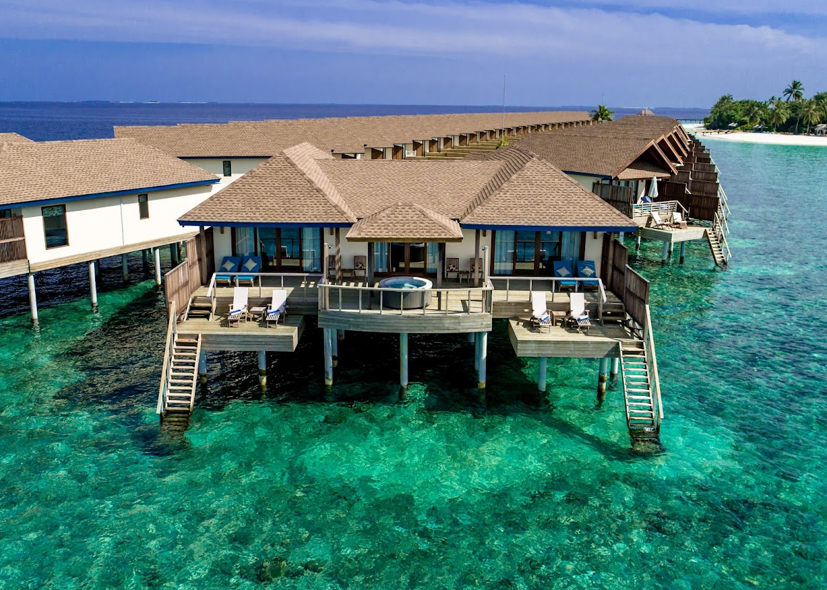 Reethi Faru Resort Maldives guide image