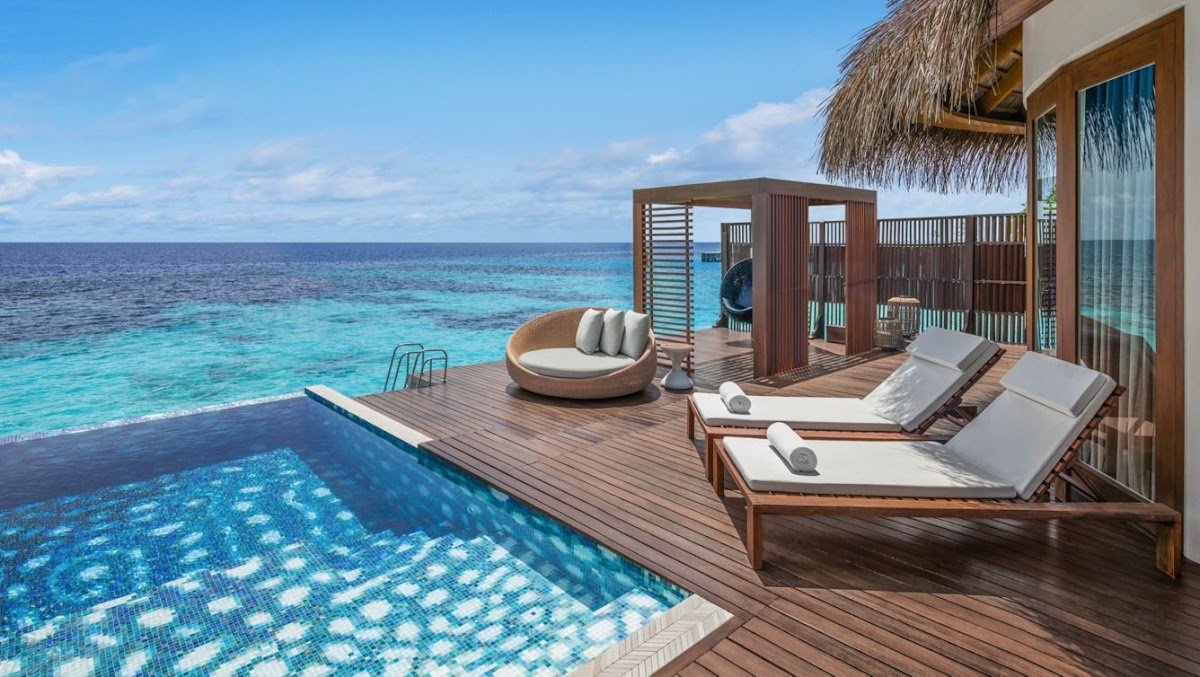 W Maldives guide image