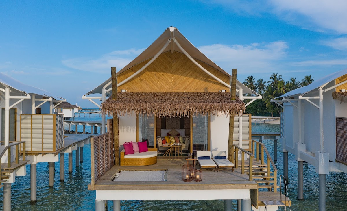 Cinnamon Hakuraa Huraa Maldives guide image
