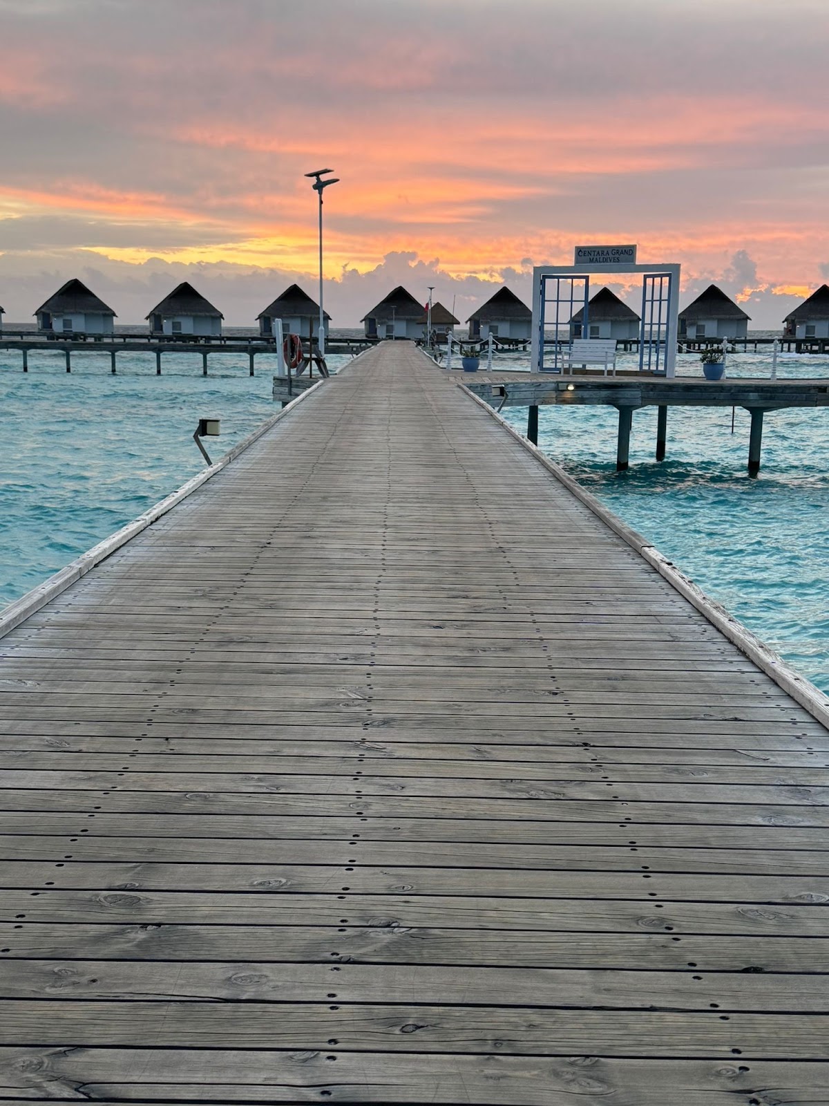 Four Seasons Private Island Maldives at Voavah Maldives guide image