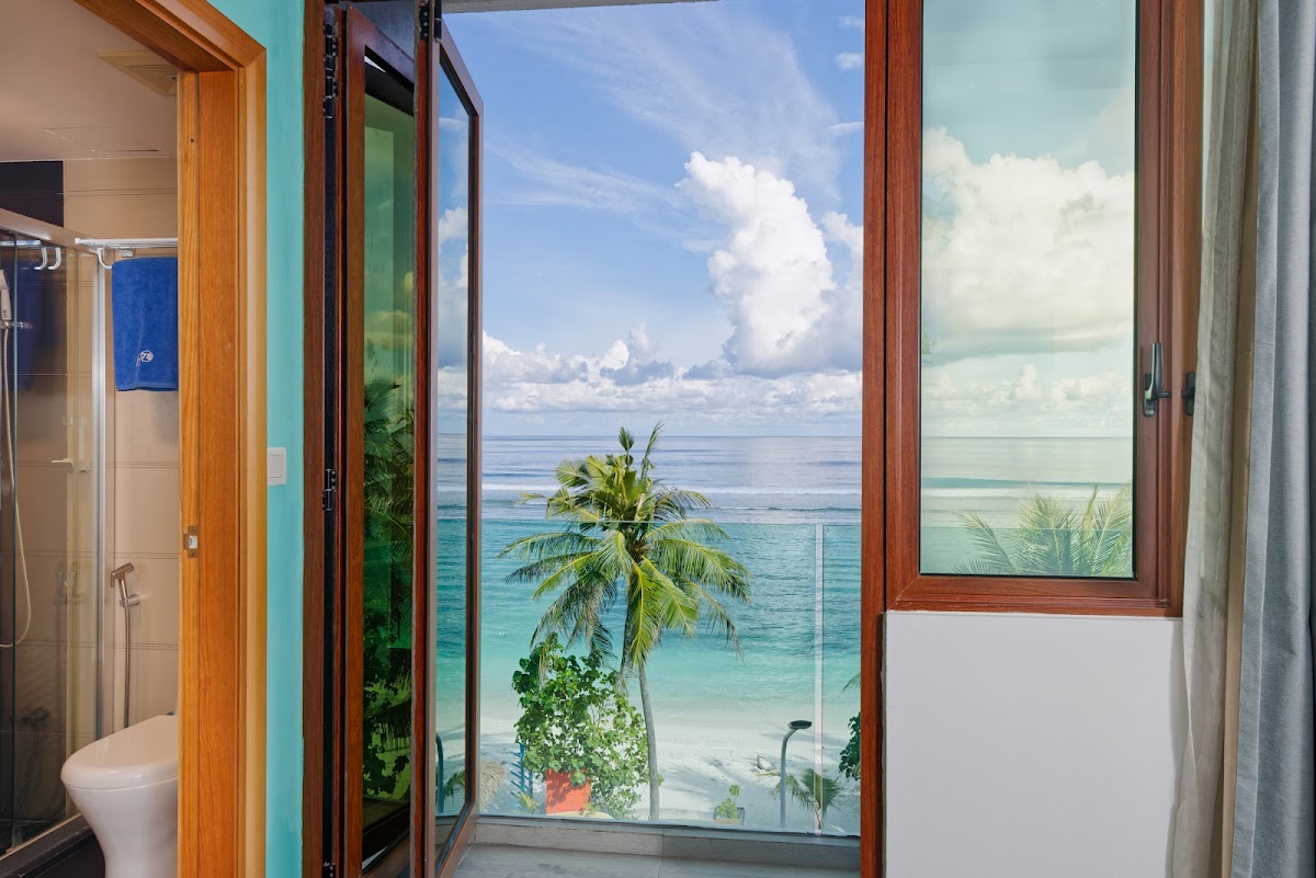 H78 Maldives guide image
