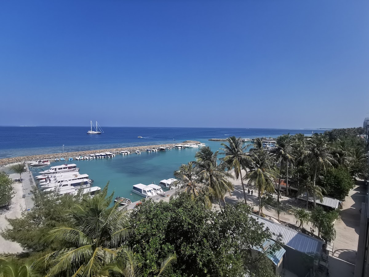 iCom Marina Sea View Maldives guide image