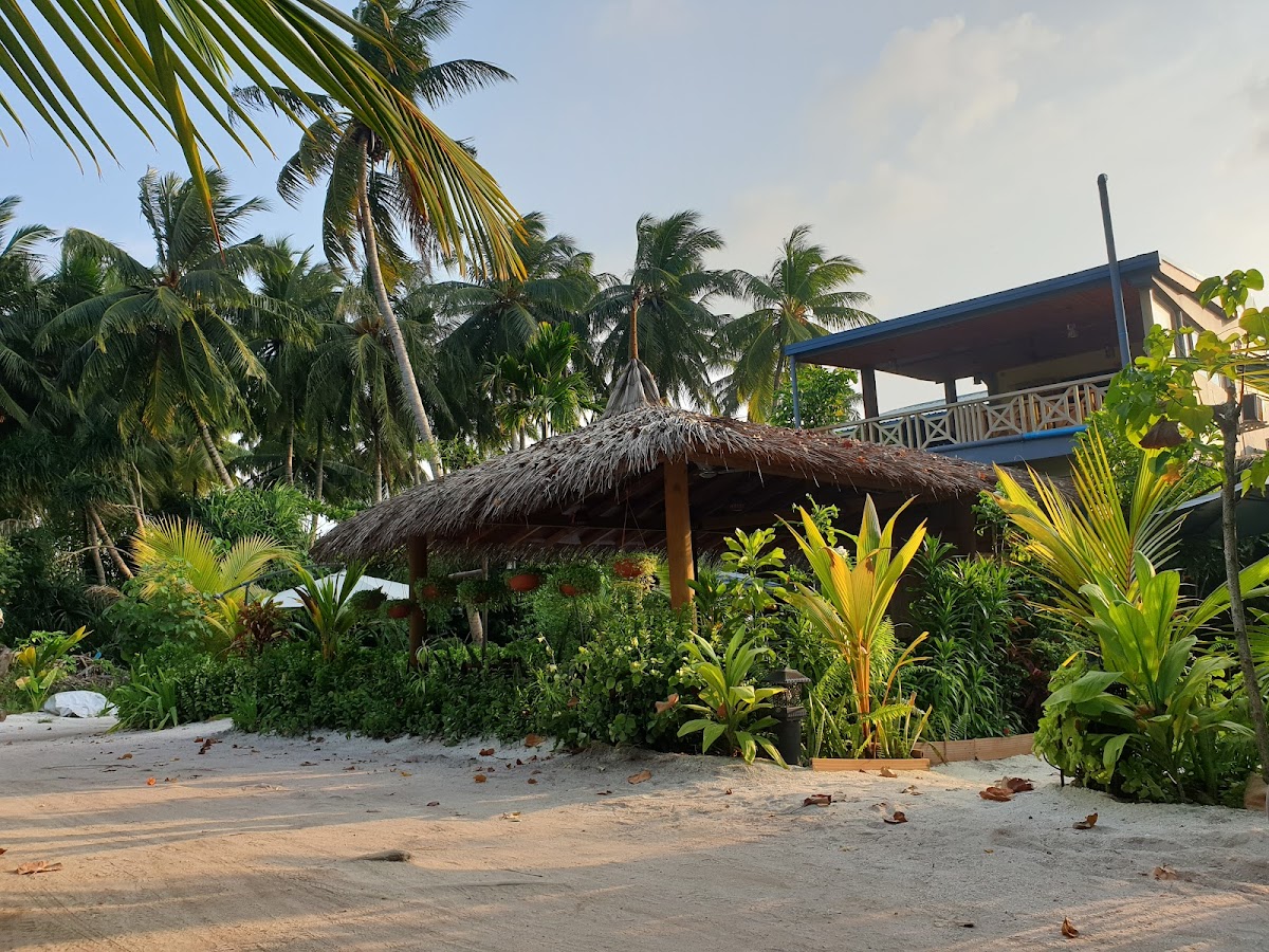 Ostrov Hotel Ukulhas Maldives guide image