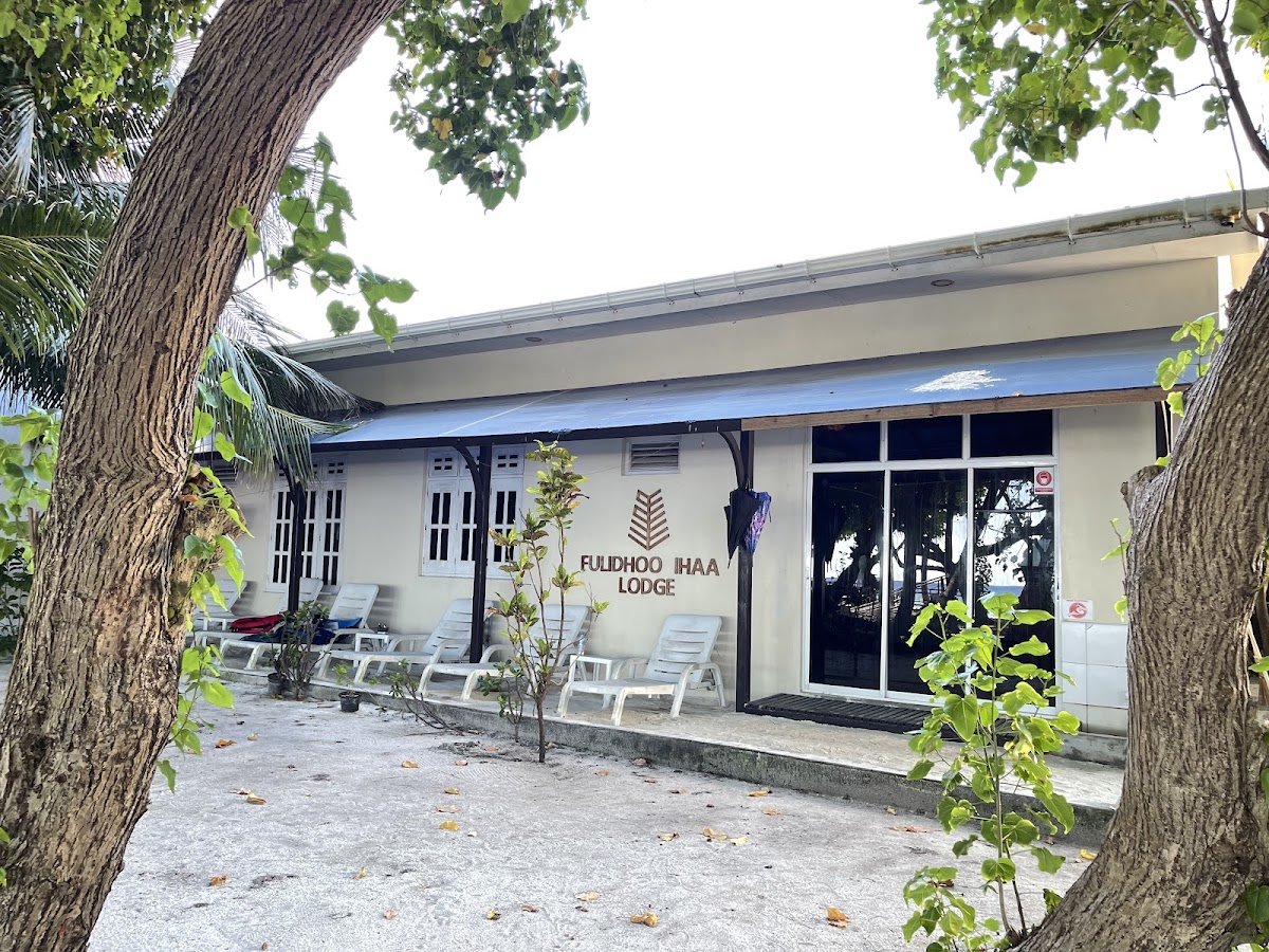 Fulidhoo Ihaa Lodge Maldives guide image