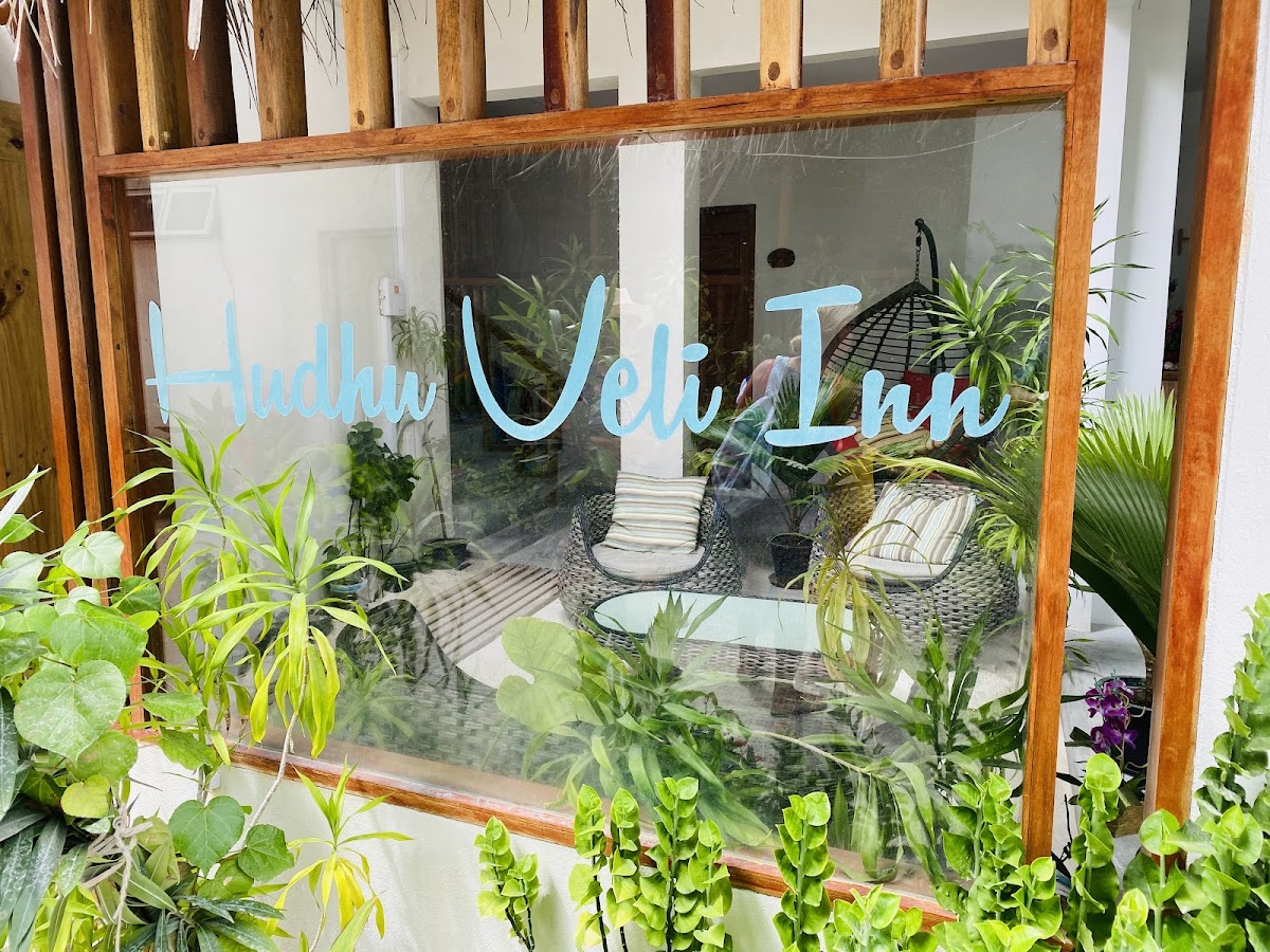 Hudhuveli Inn Gulhi Maldives guide image