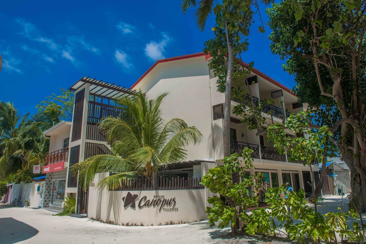 Canopus Retreat Thulusdhoo Maldives guide image