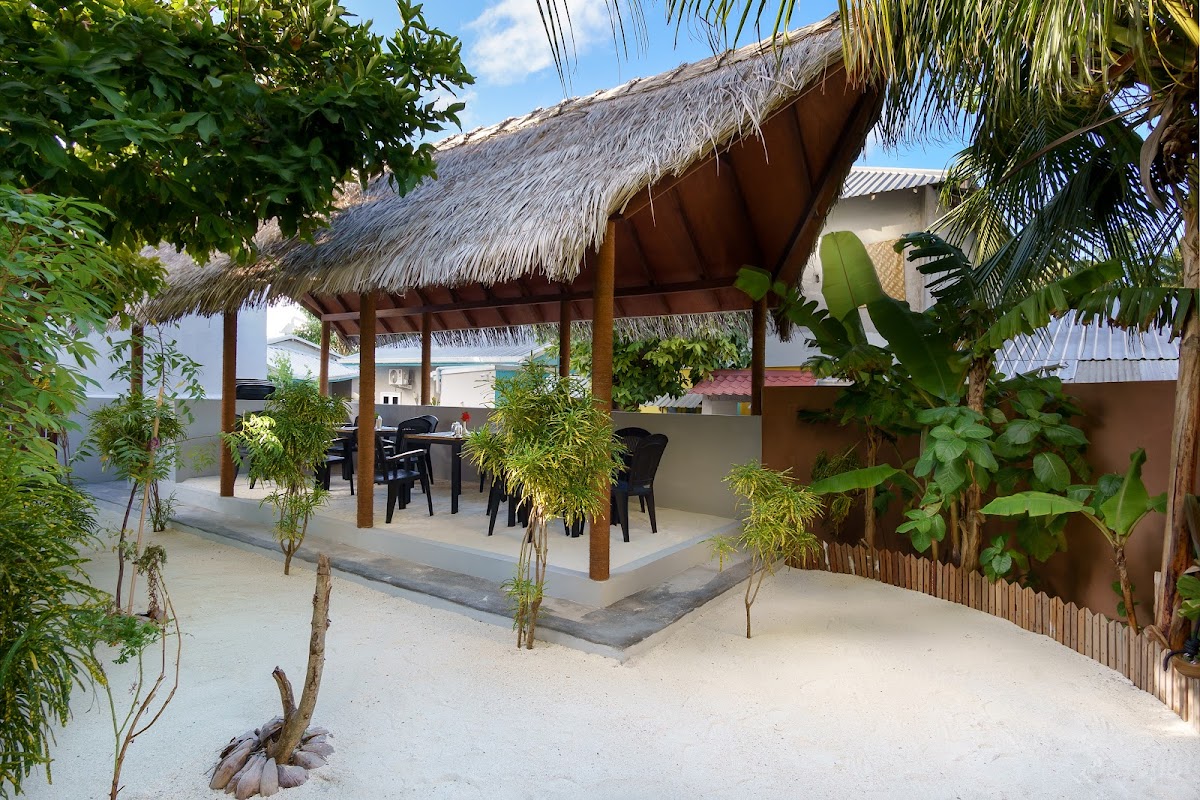 Koimala Beach Ukulhas Maldives guide