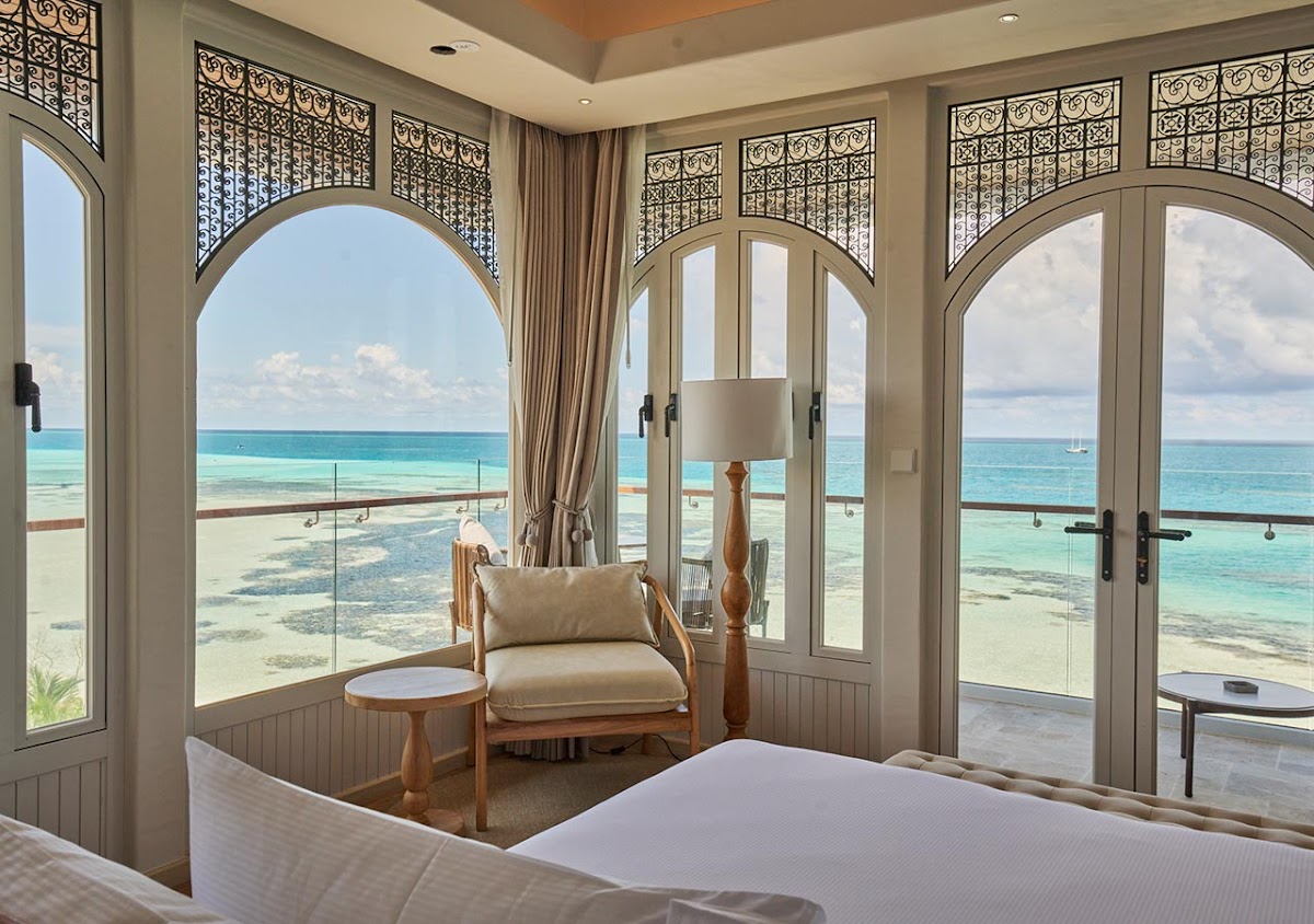 Dhiffushi Hotels Guide Maldives guide image
