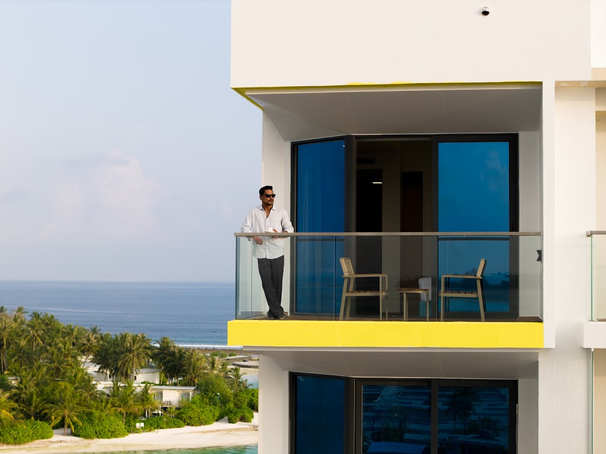 Guraidhoo Hotels Guide Maldives guide image
